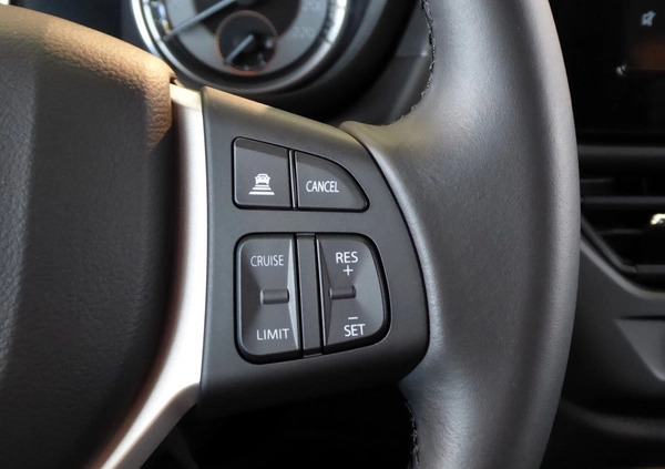 Suzuki SX4 S-Cross cena 116900 przebieg: 4691, rok produkcji 2023 z Koniecpol małe 466